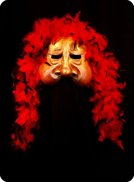 Golden Kaek Mask